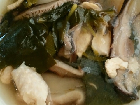 鶏胸肉とほうれん草の中華スープ